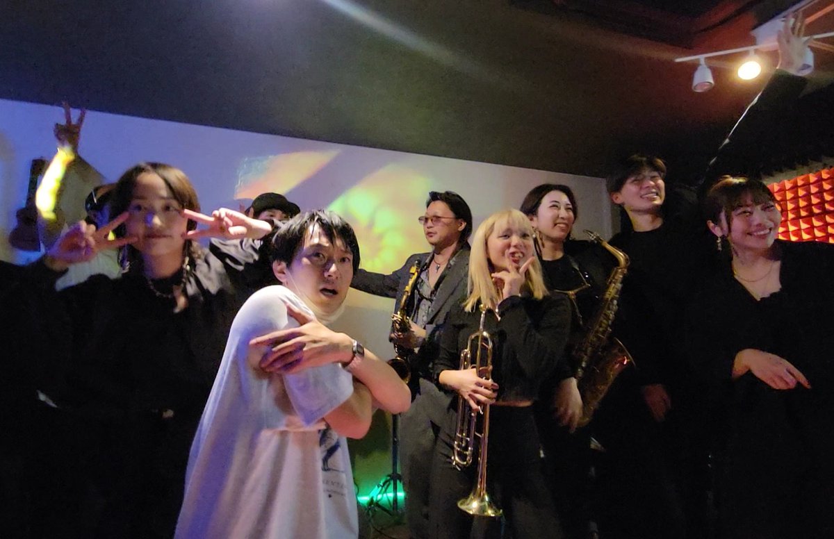 mahiro_usj's tweet photo. ON KAN 楽しかった〜！🥹
楽器の音もダンスも、朗読も全部間近で感じられて凄く感動した🥺
皆で空間を作っていく感じ楽しすぎたし会場内大盛り上がりで熱が凄かった🔥 贅沢でとっても楽しい夜でした！
#ONKAN https://t.co/BuPAatPmeV