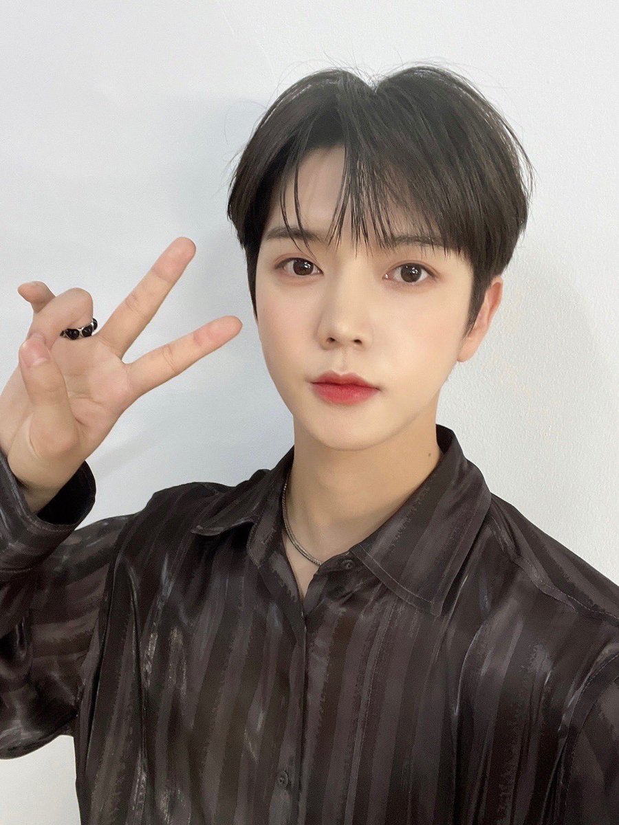 렌 (REN) tweet media