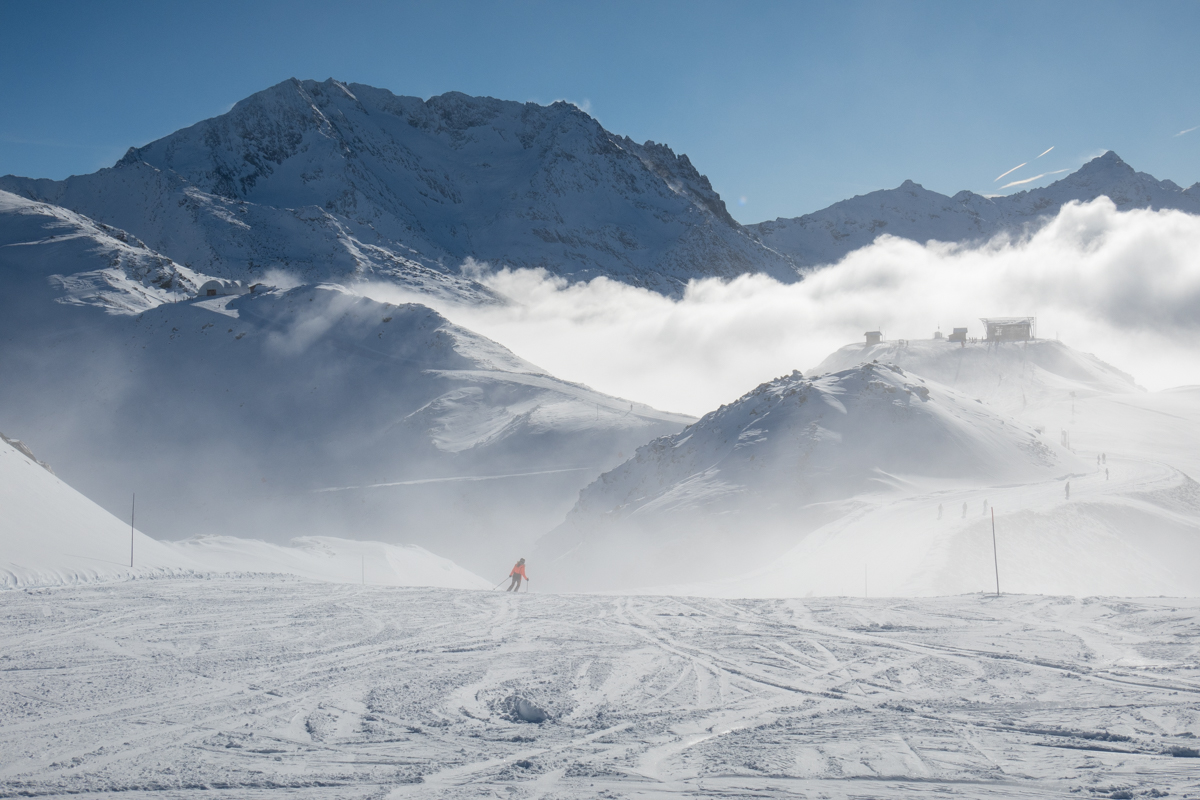 mh2ski's tweet image. Méribel Valley opening day shenanigans. I decided to play the 'chase the sun' game.
#3valleys #meribel #openingday