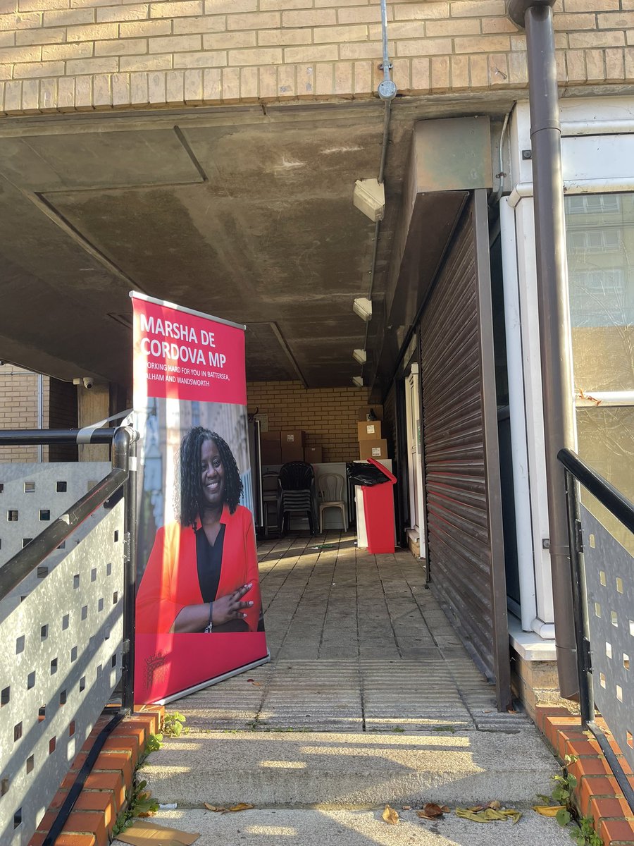 Se hâd pur local MP <a href="/MarshadeCordova/">Marsha de Cordova</a>  <a href="/CllrSimonHogg/">Simon Hogg</a> <a href="/mowords/">Maurice Mcleod (he/him)</a> <a href="/AgoAnnan/">Councillor Juliana Annan</a> <a href="/SaraLApps/">Cllr Sara Apps 🌹 Labour</a>  and many more come to listen to local people and the issues they are facing ..it’s great that our community space is useful to our community in so many ways.