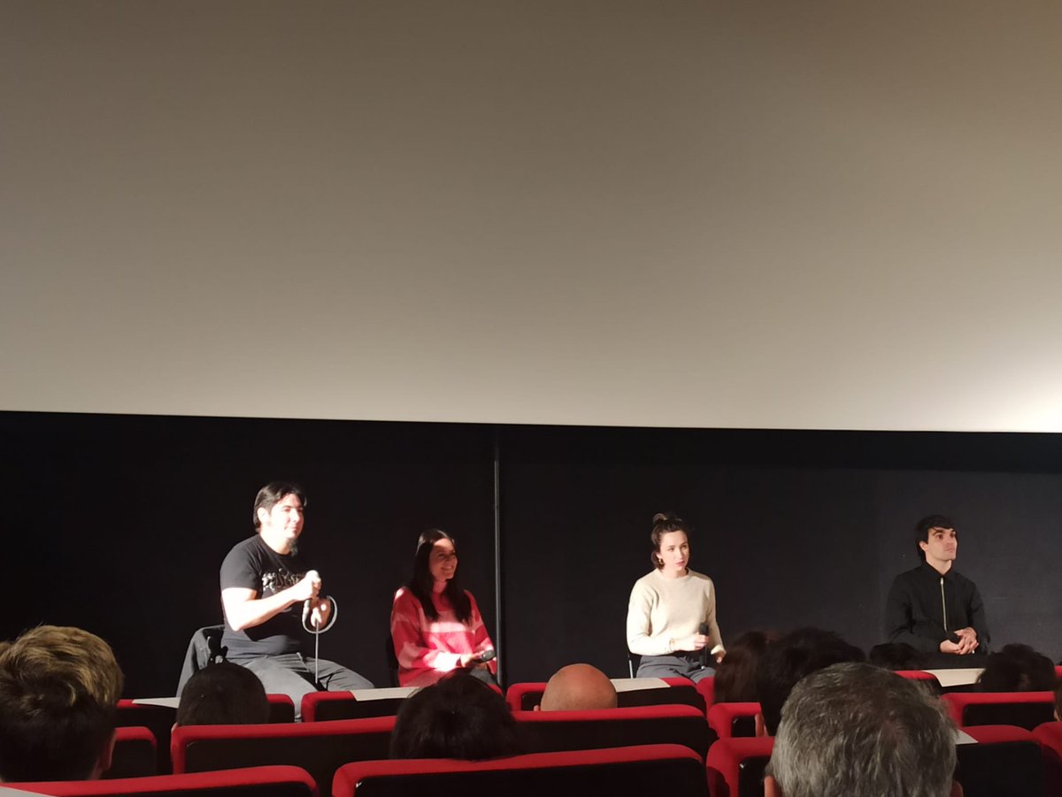 EITBofiziala's tweet photo. EITBren babesarekin egindako @iratifilm aurkeztu dute #DurangoAzoka-n.
@durangokoazoka #57DA #EztanDA https://t.co/teJ59VKXAe