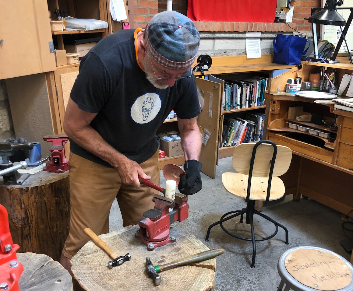 The Cultural Arts Center offers a vast array of options for both beginning and experienced artists. Classes are available in sessions of 7-8 weeks.
culturalartscenteronline.org/classes-worksh…
#CRPF #CRPD #Columbus