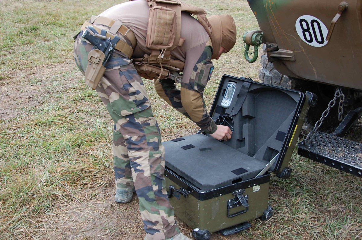 9_BIMa_AdT's tweet photo. #SCORPIONXII La #9_CCTMa a permis de mettre en oeuvre la permanence des moyens de transmissions, de maintenir la liaison, d’effectuer les bascules de PC dans la + grande transparence pour les 400 combattants de l’EM9 et des CO des GTIA déployés pour l’expérimentation
#PrépaOps https://t.co/0EIUo82JC7