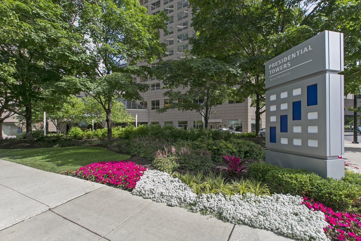 As a resident of Presidential Towers, enjoy the convenience of living near I-55, I-290, and the Metra, and take advantage of our on-site dining that features some of the best eateries Chicago has to offer!

Learn more about living life on your terms: presidentialtowersapts.com