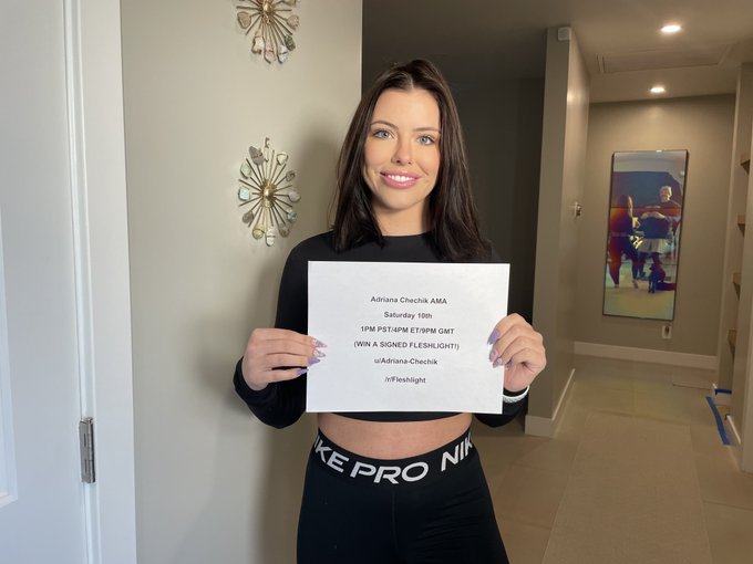 Check out my AMA today at 1p PST

@Fleshlight 

Adriana Chechik AMA 
Saturday 10th 
1PM PST/4PM ET/9PM