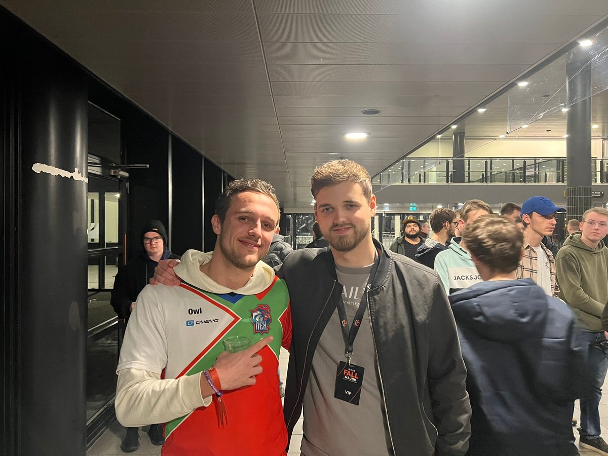 MEX_Owl's tweet photo. 🐐🚨 Met the goat today @ViolentPandaRL #RocketLeague congrats! https://t.co/qVVbBIEVOi