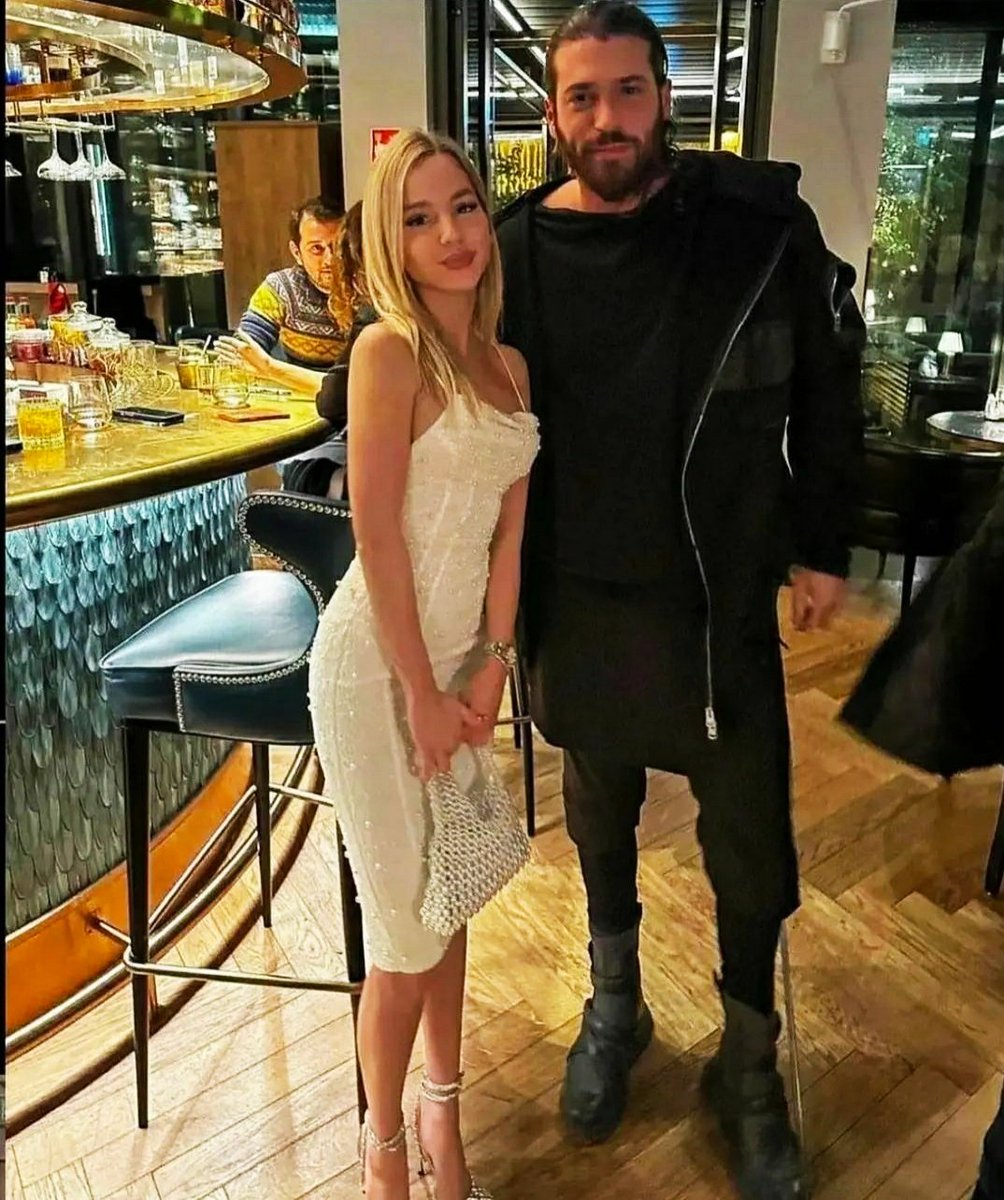 #ElTurco de folga !? Divirta-se meu rei que a noite é sua e nós estamos aqui para acompanhar !! 😍🥰😍🥰
#CanYaman
