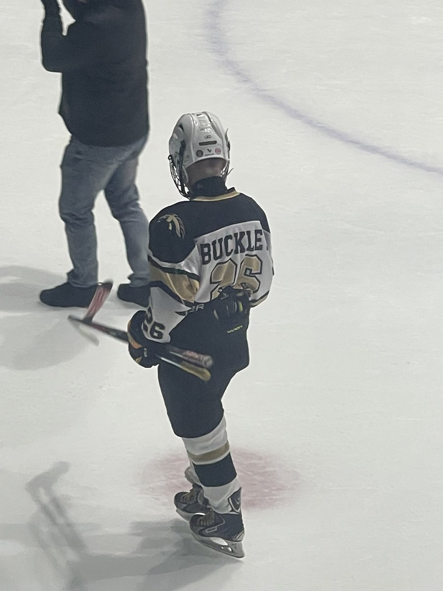 Toefer15's tweet photo. The #JrBroncos winning streak continues. As an added bonus, this goofball tallied his first goal of the year! #hockey https://t.co/A5t45LzQwX