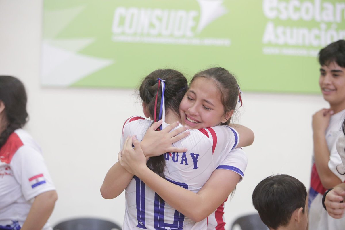 DiegoGaleanoH's tweet photo. 🇵🇾🥇🏆SOMOS DE ORO🏆🥇🇵🇾
Las guerreras guaraníes escolares son campeonas de los Juegos @escolaresASU y se llevan la #MedallaDeOro🥇 en el #Hándbol🤾🏻 #JSEPy🇵🇾
Felicidades campeonas🤩🤩🤩
#VamosParaguay💪🏻
#ElDeporteNosUne🫵🏻 https://t.co/BjmIj2Ov0L