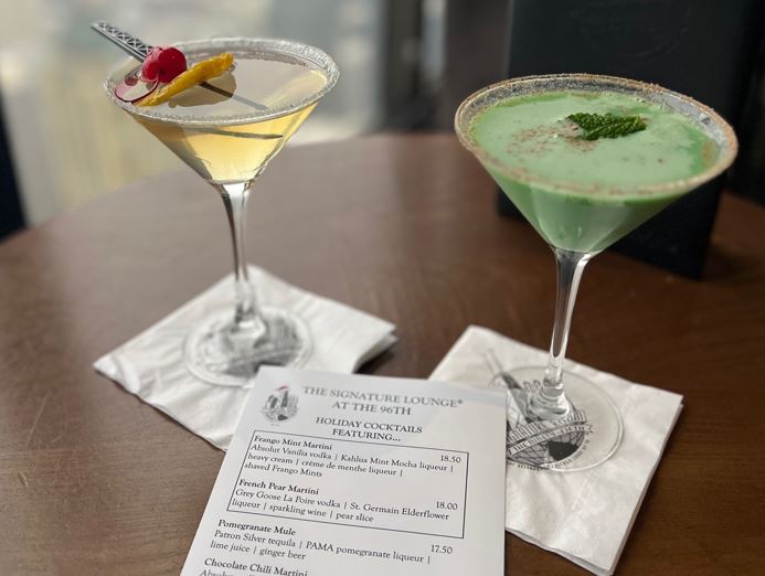 Introducing the Frango Mint and French Pear Martinis. Two new exquisite holiday drinks from The Signature Lounge® Collection. These festive drinks are only available until December 30th. Sample them today!

signatureroom.com/lounge/

#SignatureRoom #SignatureLounge #CelebrationEnvy