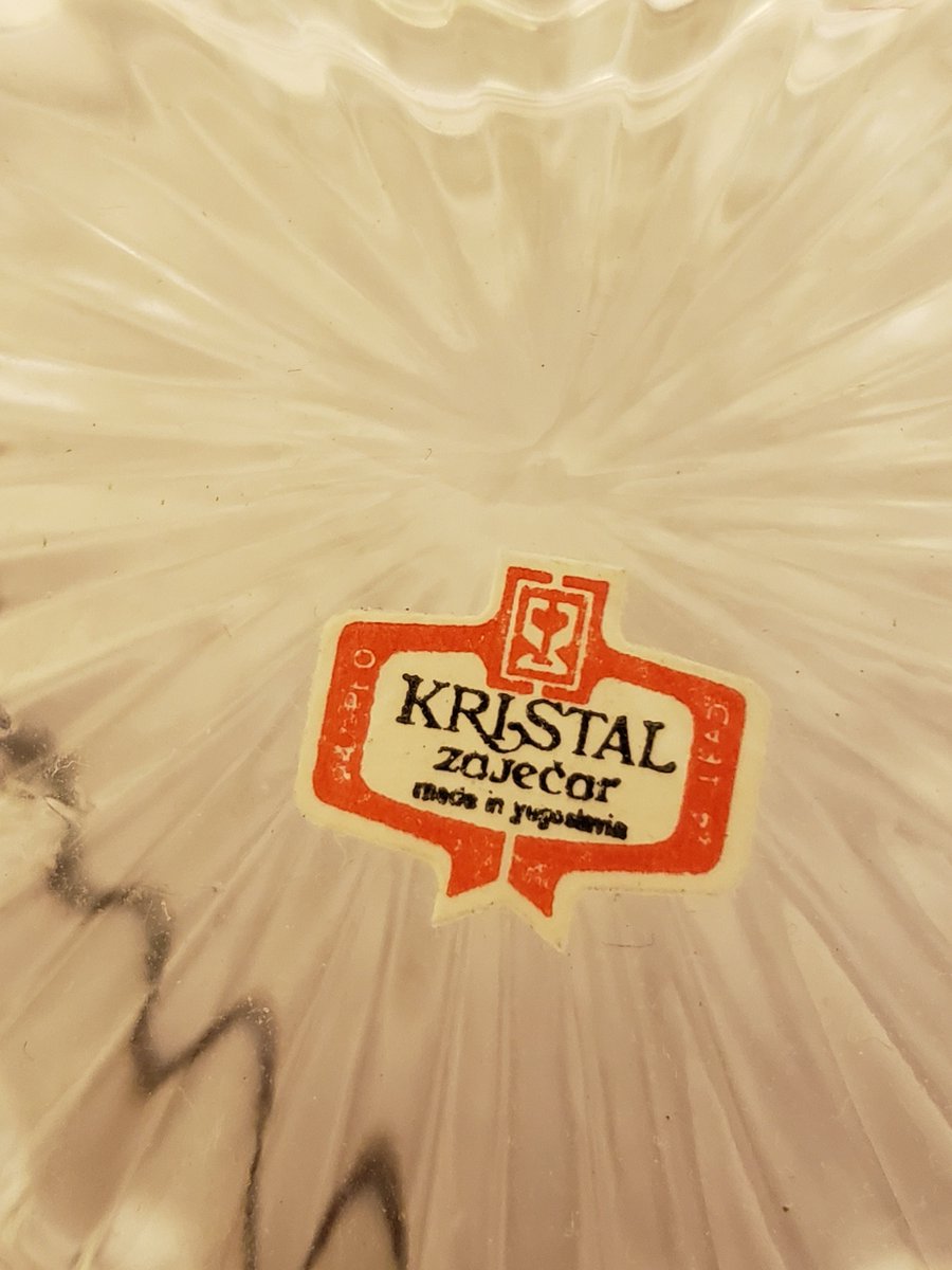 atticesoterica's tweet photo. Vintage Forever Crystal Heart Shaped Box With Its Original Packaging Clear Trinket Box Crystal Made in Yugoslavia https://t.co/rpgnKOuPk1 #Collectibles #Vintage #BestOffer #Antiques #AtticEsoterica #Etsy #Curios #DecorativeBox https://t.co/ClsBrBBsvS