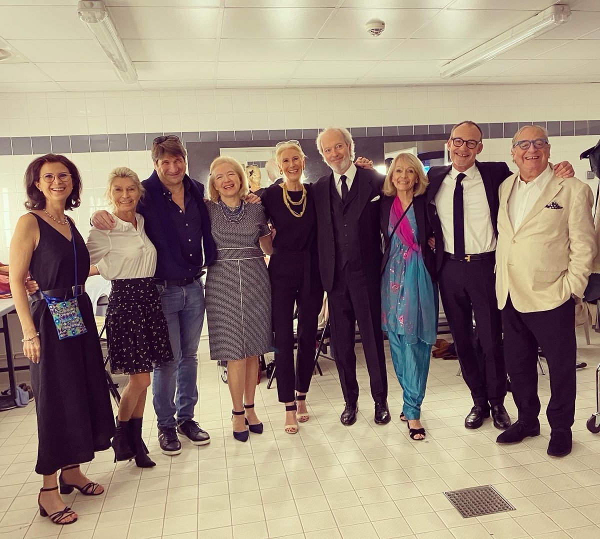 Quel plaisir d’accueillir ce soir au Théâtre des Sablons de <a href="/VilledeNeuilly/">Ville de Neuilly</a> Didier Blum et la Comédie de Neuilly pour une représentation de la pièce Le Jardin d’Alphonse au profit de 4 associations caritatives