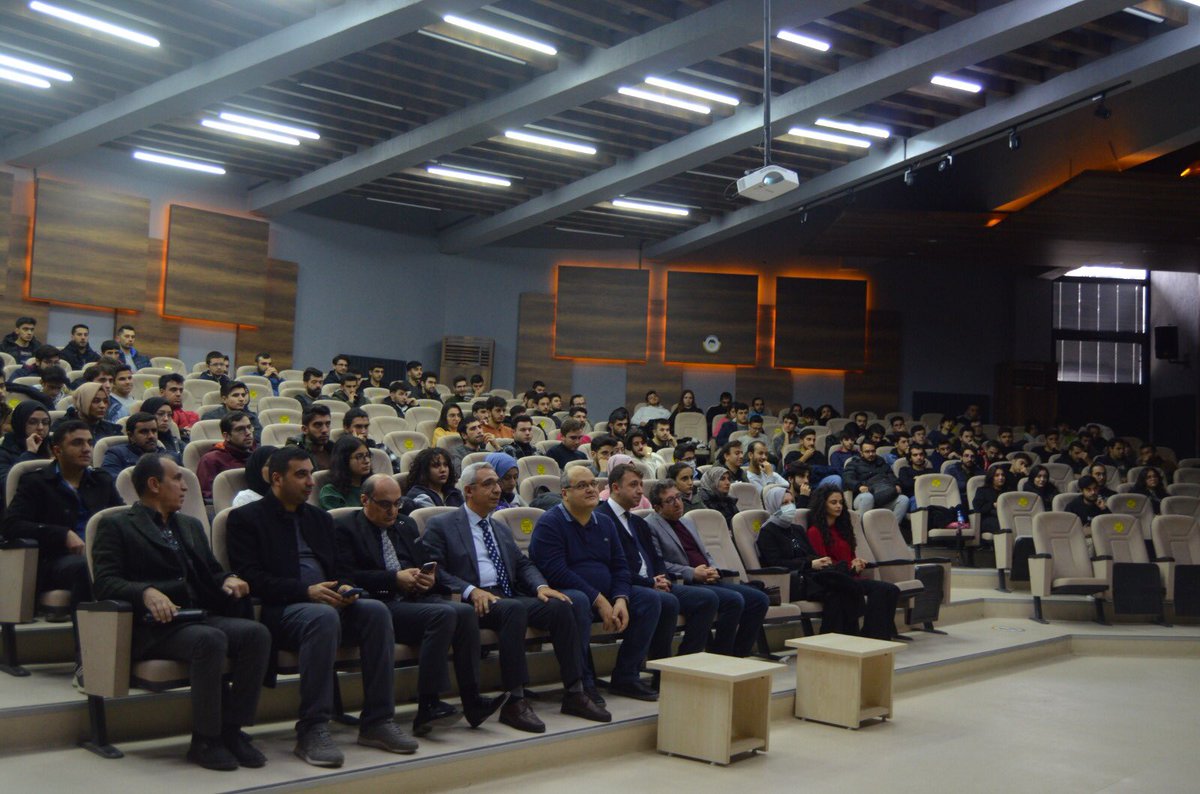 firatresmihesap's tweet photo. Üniversitemiz Kariyer Merkezi, MMG Elazığ Temsilciliği ve FEBİTEK tarafından Siber Güvenlik Uzmanı ve MMG Yönetim Kurulu Üyesi Mustafa Dayıoğlu tarafından “Siber Güvenlik ve Kariyer Fırsatları” konulu konferans düzenlendi. https://t.co/Tfls145gwA