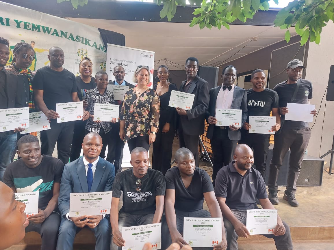 ecozim's tweet photo. 🎉🎊Congratulations to our Project Officer @CliftonDawanyi for scooping the #MenAsRoleModels Awards 2022. An honor for his fight to advance Gender Equality& end GBV; & a recognition of ECOZI's work in creating safe spaces for women and girls in the education sector of Zimbabwe. https://t.co/wj5E5KSp48
