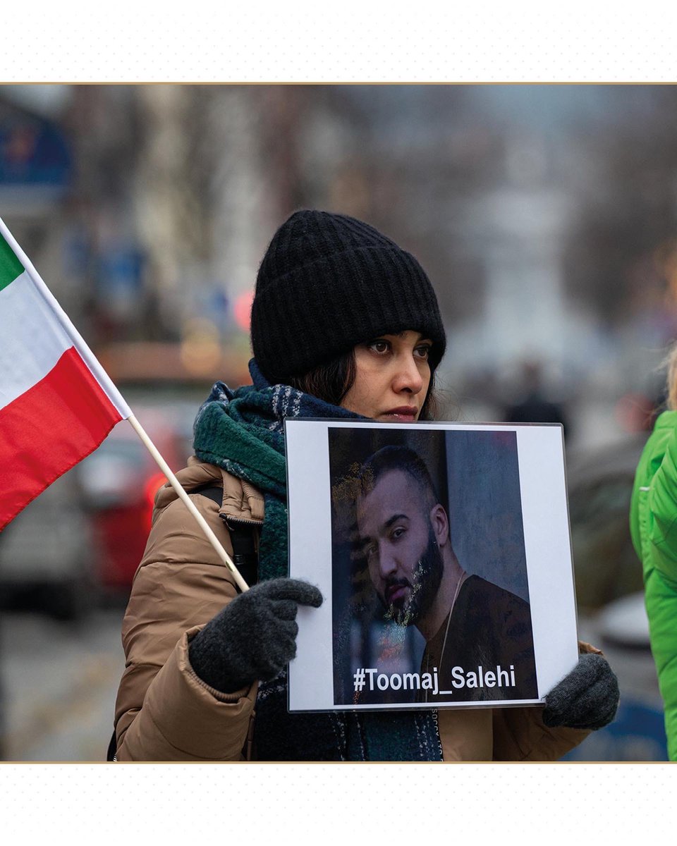 #MohsenShekari ist tot. Hingerichtet von der Islamischen Republik, weil er sich an der #IranRevolution beteiligt hat. Sein Schicksal droht auch vielen anderen Protestierenden, wie #ToomajSalehi. #Koblenz|erInnen forderten: #StopExecutionsInIran. Fotos: shorturl.at/tuEZ3
