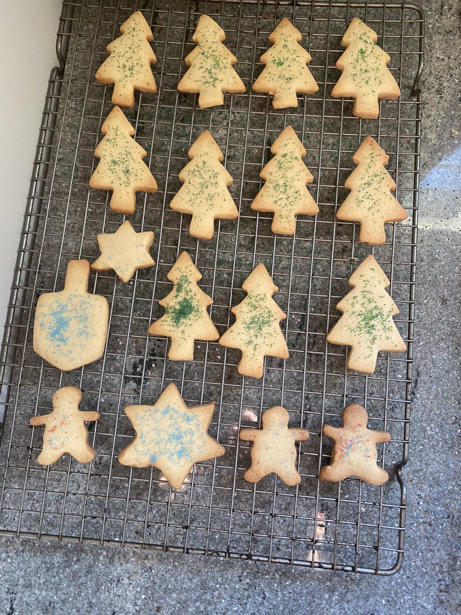 Cookie sale now at Sanger Hall in Sunnyside to benefit <a href="/backonmyfeet/">Back on My Feet</a>   Stop by!