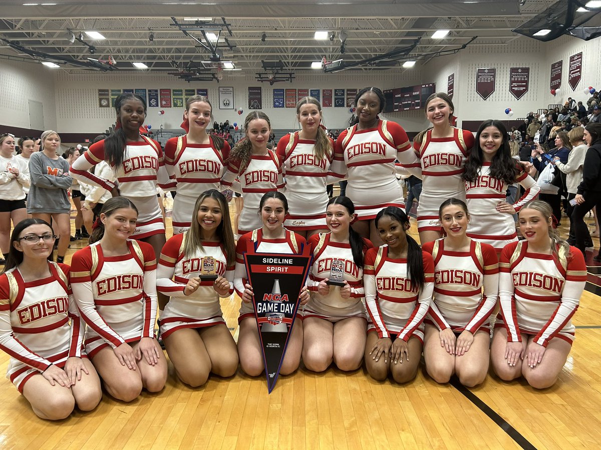 CoachGregoire's tweet photo. Amazing start to a GREAT season ! Northeastern Regionals! @EHSSouthside @NCAupdates @Edison_HS https://t.co/Zi8gGc3sFr