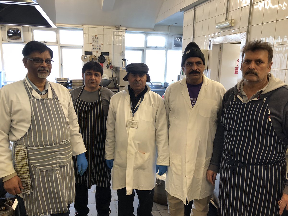 Ansarullah_UK's tweet photo. Some of the many behind the scenes volunteers at National Shura #Ahmadiyya #Ansarullah #Shura https://t.co/8qzIt0bEOa