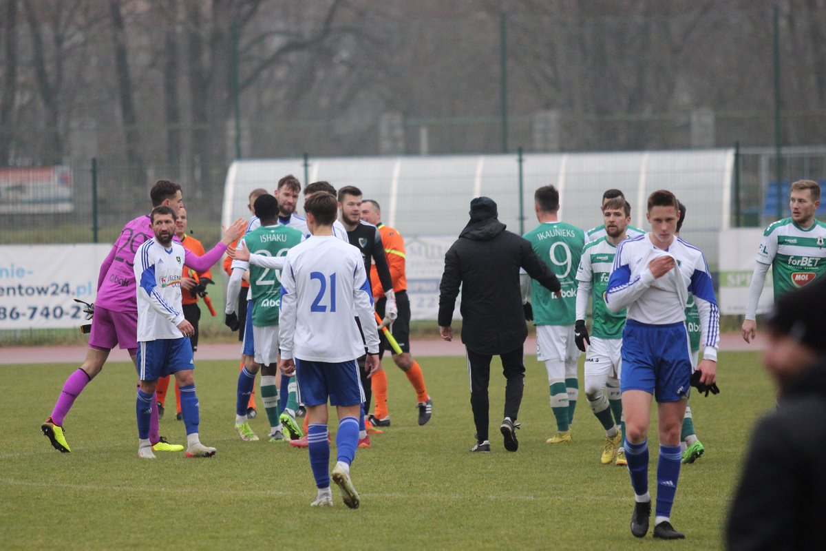 Dziękujemy za mecz wspierający przyjaźń naszych kibiców 🤝⚽️ <a href="/Jelenia_Gora/">Miasto Jelenia Góra</a> #KSKFKJ