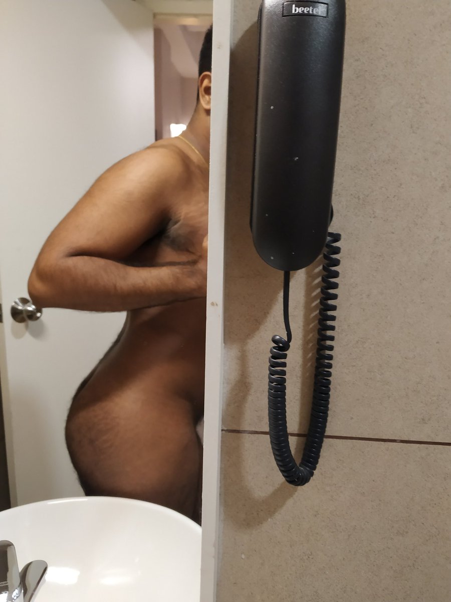 FlakesRonal's tweet photo. 🍑😝 https://t.co/QqME2D1Uws