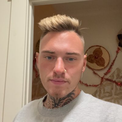 garrettford_'s tweet photo. #NewProfilePic https://t.co/H18xHYJCuY