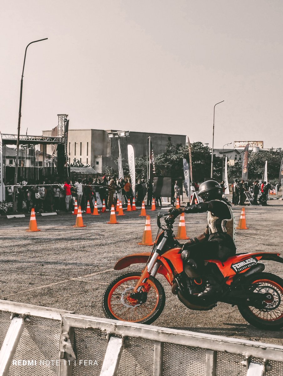 simplyFera's tweet photo. It's more images from the Fanfaro autofest π₯
#FearlessFanfaro
#ShotOnSnapdragon https://t.co/VTTSjyaQRs