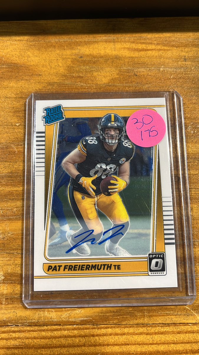 CardsPirates's tweet photo. 🚨Stack Sale🚨 
$30
#PirateStack 
@sports_sell @HobbyConnector @Hobby_Connect @CardHobbyRTs @TheHobby247 @CardboardEchoes @DailySportcards @PCOregonDucks @HiveRetweets https://t.co/EJK7HGuJ9A