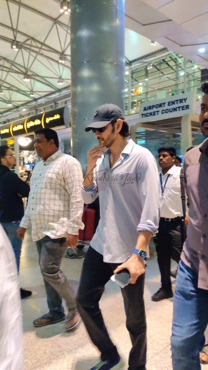 GossipTollywood's tweet photo. #MaheshBabu Hyd https://t.co/gBMAe055nN