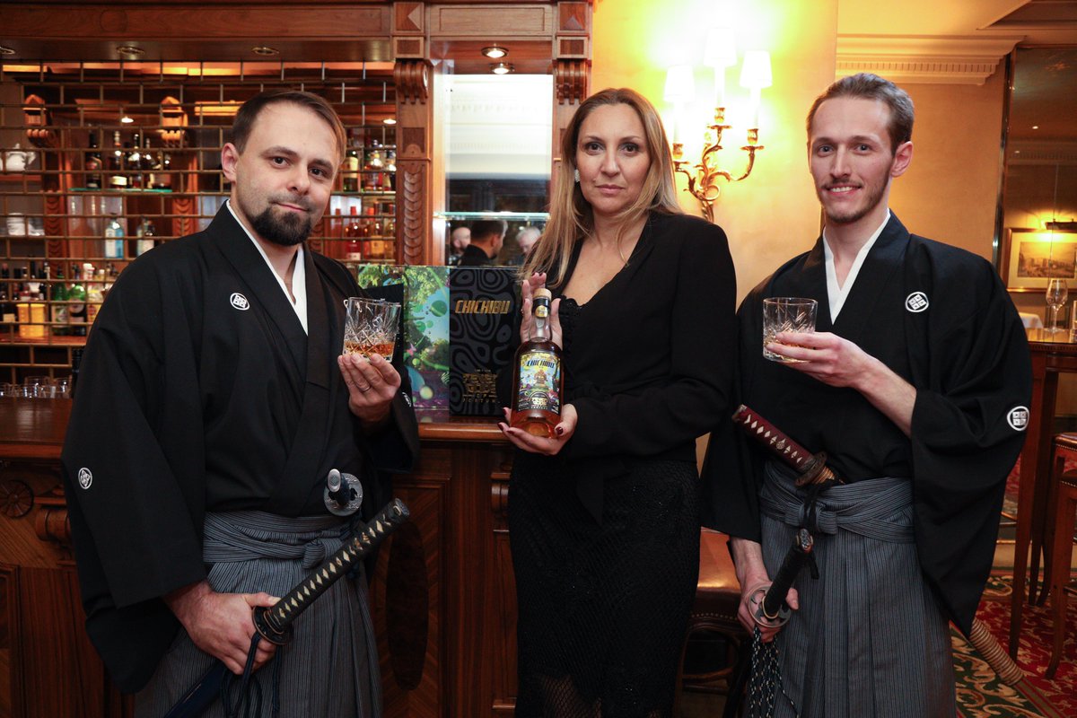 kitsati's tweet photo. Whisky-Phänomen #Chichibu! Präsentation der neuen Edition „7EVEN GODS OF FORTUNE“ im @GrandHotelWien. Schon die letzte Serie des japanischen Star-Brenners Ichiro Akuto, war in 5 Minuten ausverkauft und erzielt mittlerweile auf Auktionen bis zu 25.000 Euro https://t.co/KmMlxKSZEO https://t.co/5VWaHf1fCX