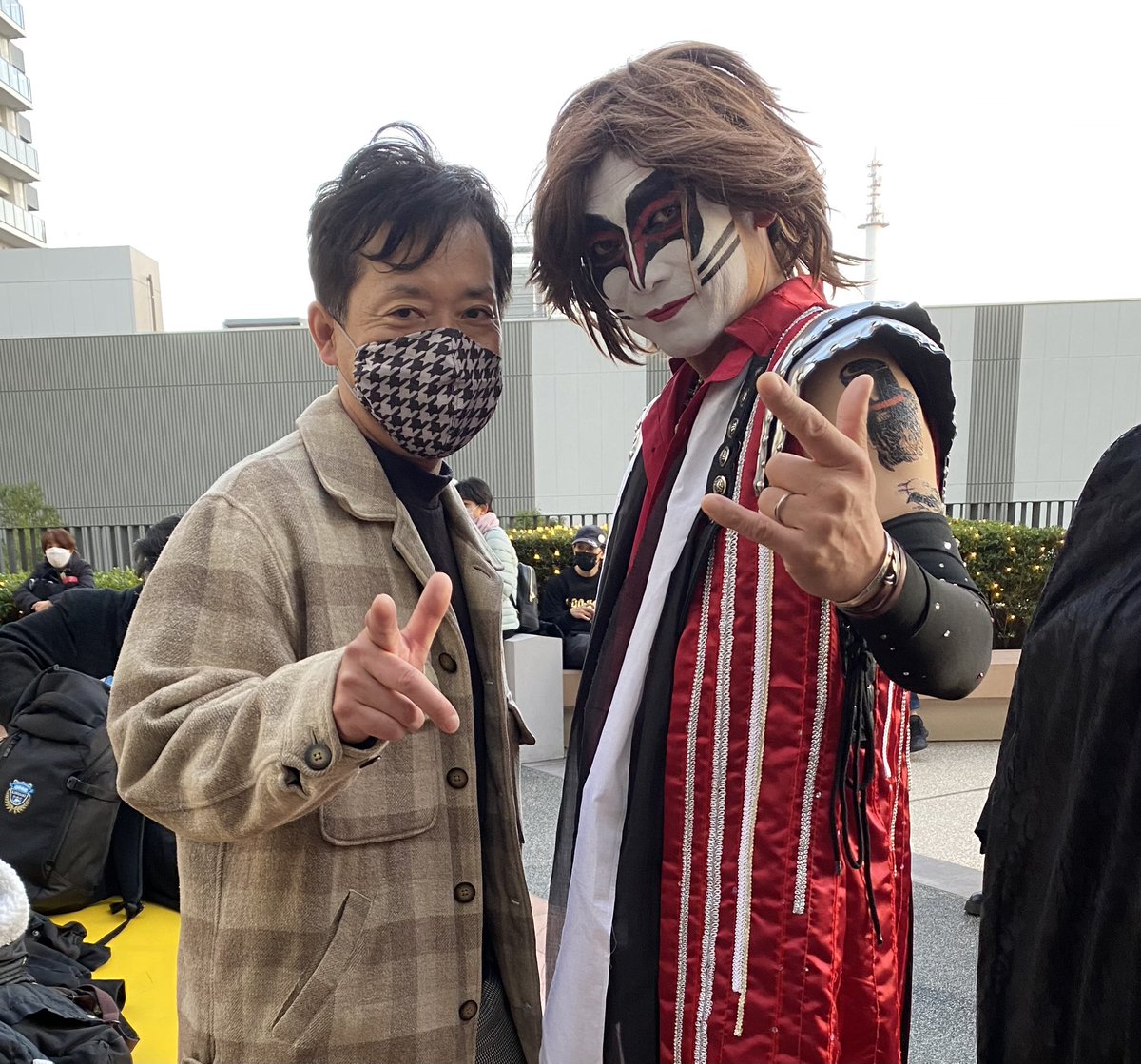 Dr_take's tweet photo. 聖飢魔II大黒ミサツアー＠東京ガーデンシアターに参拝👿
信者たちの妙な固い結束力で、厳粛な式典を楽しく過ごすことができました‼️ #聖飢魔II https://t.co/JyuF8vfvsw