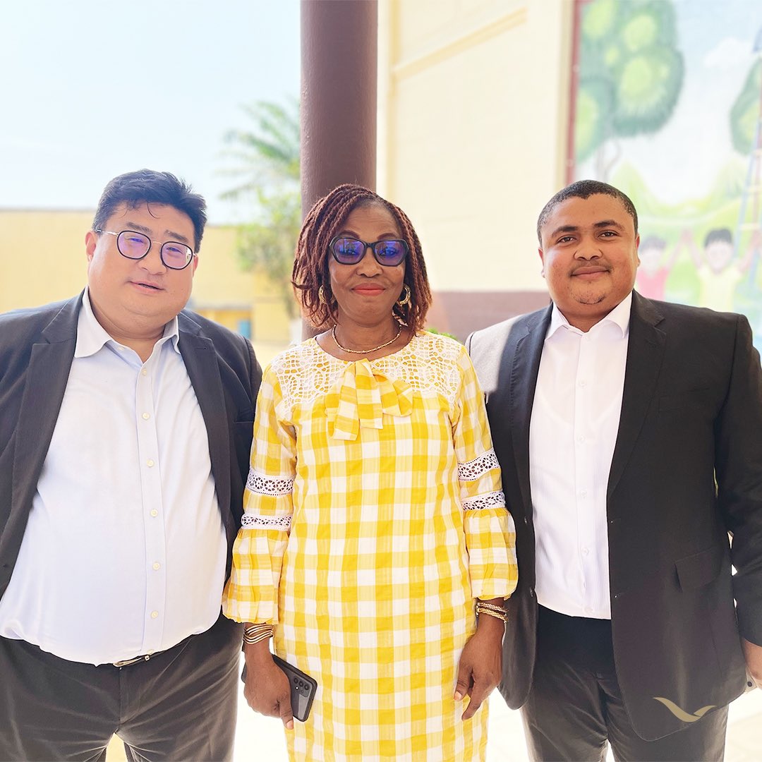 MovenpickAbj's tweet photo. Kilo of Kindness 2022. Les équipes du Mövenpick Hotel Abidjan avec à leurs têtes le Directeur Général Monsieur Fabien MARTINEZ, ont effectué une remise de dons à l’Orphelinat National de Filles de Grand-Bassam.
#Kok2002
#KiloOfKindness2022
#Movenpick https://t.co/VgMxpIDstx