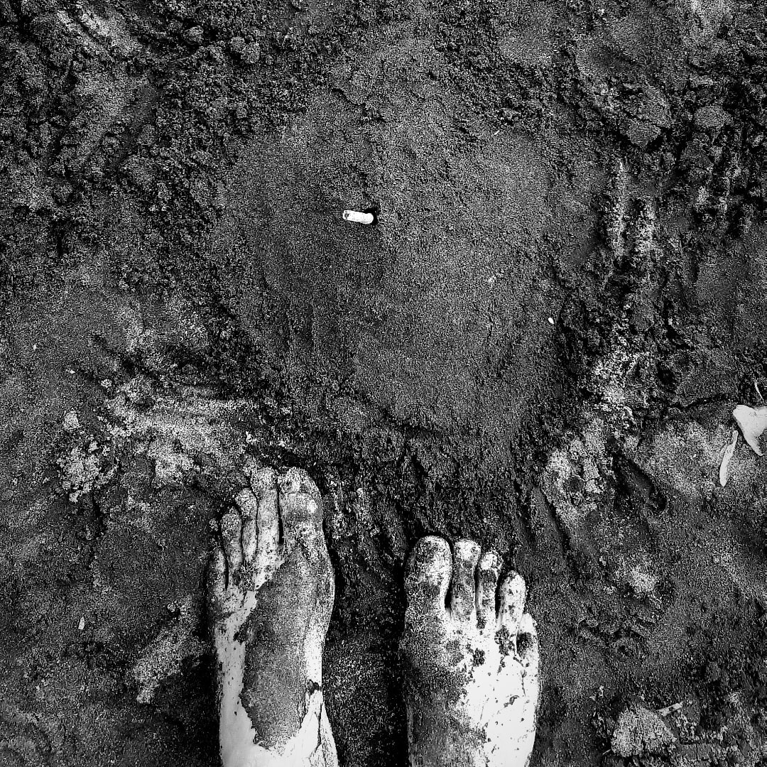 The 4th Artoefact is here! 🦶

It's the first NFT Photography of the collection.

Artoefact #004: BLACK FRIDAY by <a href="/nonfungibletoes/">NonFungibleToes.eth</a> 

You have a month to claim for free (+gas) on: app.manifold.xyz/c/black-friday

**Holders of the complete set of 1st season will be rewarded 🫡

#NFTOES