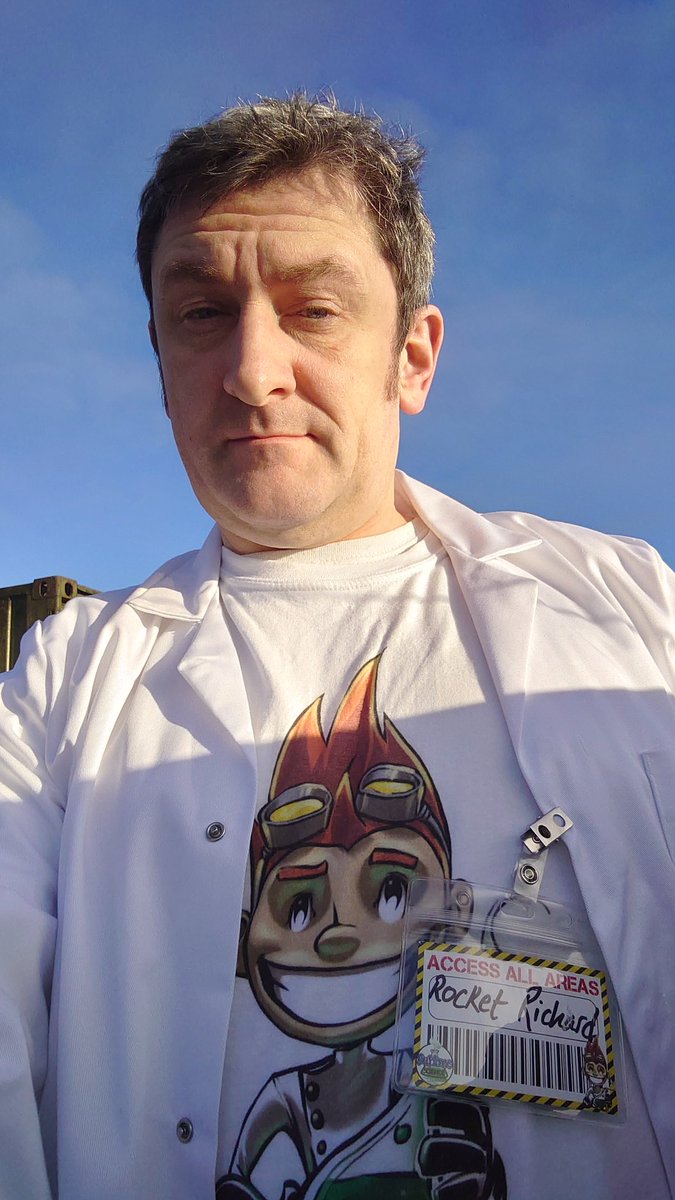 rgaretho76's tweet photo. Out and about being sciencey.....
#SublimeScience #Actor #NorthEast https://t.co/OxAirHnifT