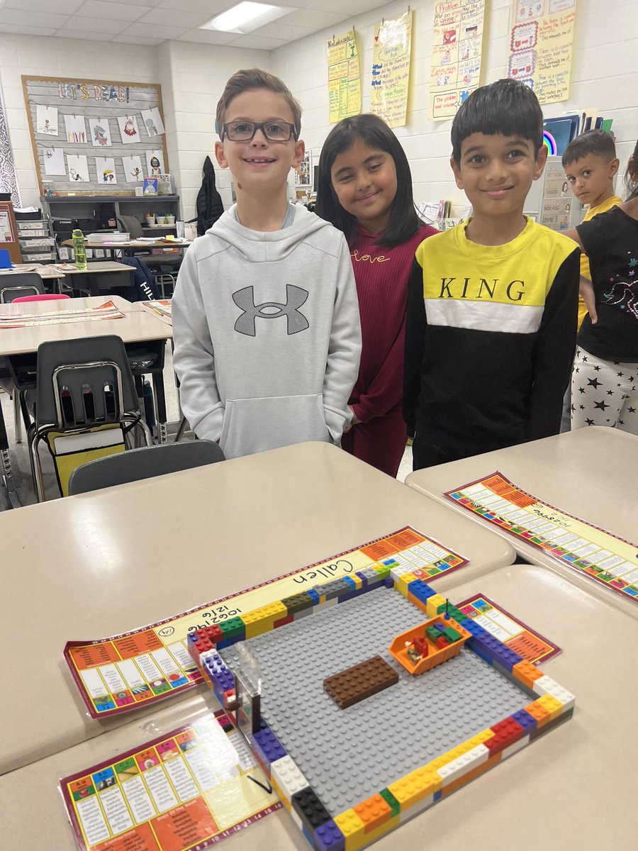 jfishmancce12's tweet photo. When your 2nd grades are so excited to share with you what their elves have been up to… you ditch your lesson plans and have an Elf Day! #howtocatchanelf https://t.co/GDj36r2Va2