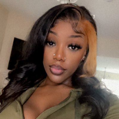 _MeLaShay_'s tweet photo. #NewProfilePic https://t.co/rA2QF156wf