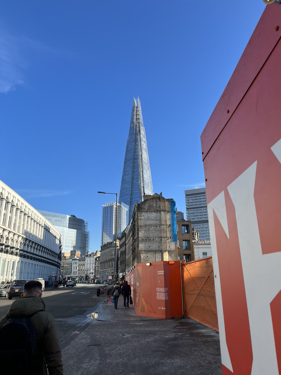 BarryCreed's tweet image. The narrative of London &amp;amp; the UKs demise is completely overstated. You can still get a train at 1 am, the streets are clean &amp;amp; more importantly safe at 2 am. There’s building going on everywhere &amp;amp; @TfL run a better show than most. The views aren’t bad either.
