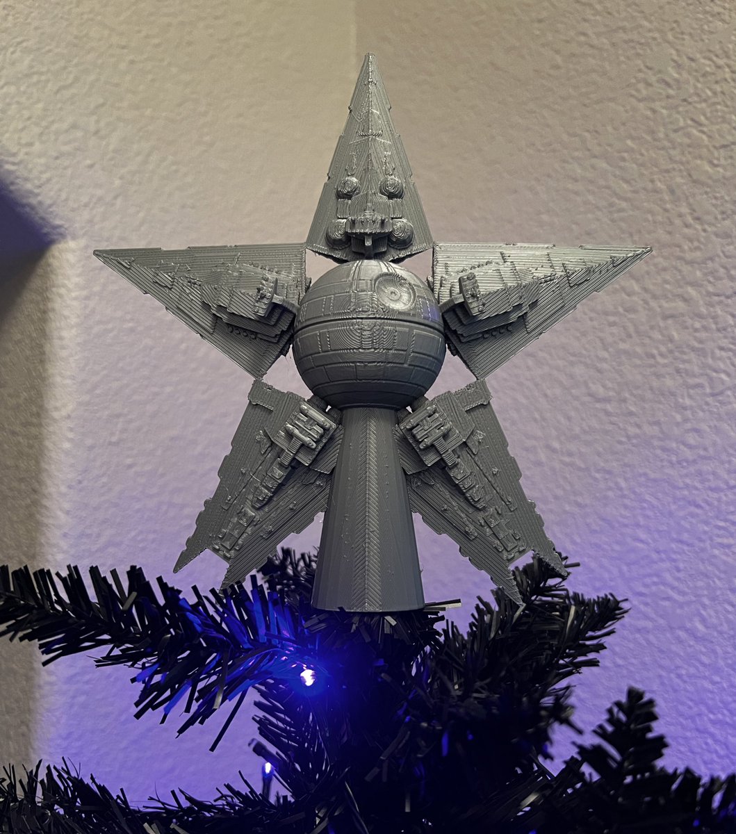 ImSkyKid's tweet photo. The star for the tree arrived! https://t.co/ItAnAyVctP