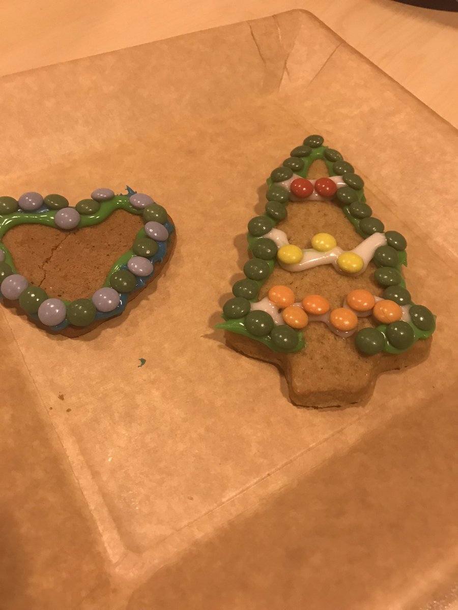 CompCatJYU's tweet image. In the first face-to-face Xmas party in three years, we decorated gingerbreads, played a board game and cards, and enjoyed food, drinks, and sauna 😀