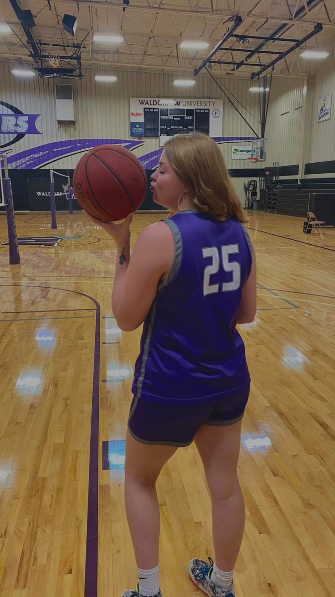 Happy 18th bday to my daughter  love u