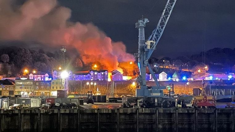 k9sarni's tweet photo. Our thoughts and prayers are with everyone affected by the explosion in Jersey. We have made contact with the Government of Jersey to offer Search Dog assistance. #JerseyExplosion https://t.co/cqHPaXwjKl