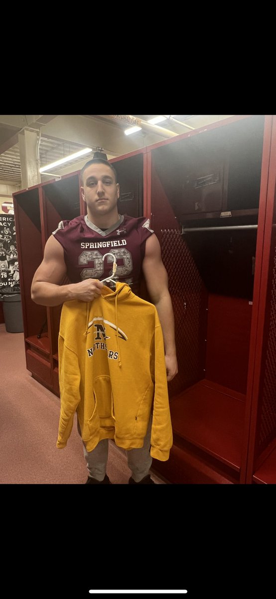 Dario DeJonge (@dariodejonge) on Twitter photo Had an awesome visit <a href="/_SCFootball/">Springfield Football</a> thank you for having me up, Love the program!!! <a href="/CoachDiMonte/">Vince DiMonte</a> <a href="/Coach_LaMarca/">Emil La Marca</a> <a href="/MiloMcguire3/">Milo Mcguire</a> <a href="/Zimma94/">Keith Zimmerman</a> <a href="/hs_mercer/">Mercer County HS Football Recruits</a> Had an awesome visit <a href="/_SCFootball/">Springfield Football</a> thank you for having me up, Love the program!!! <a href="/CoachDiMonte/">Vince DiMonte</a> <a href="/Coach_LaMarca/">Emil La Marca</a> <a href="/MiloMcguire3/">Milo Mcguire</a> <a href="/Zimma94/">Keith Zimmerman</a> <a href="/hs_mercer/">Mercer County HS Football Recruits</a>