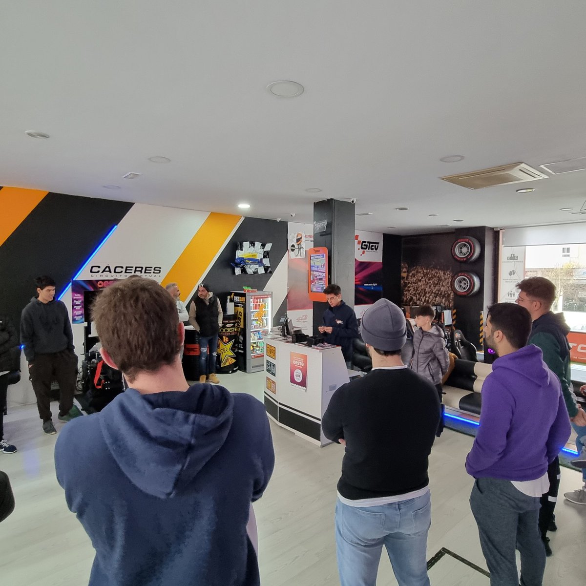 rubenloli12's tweet photo. @GTCcaceres grupos de la primera ronda hechos y ahora repasando el reglamento de #CEX22 https://t.co/SU54oYOE2V