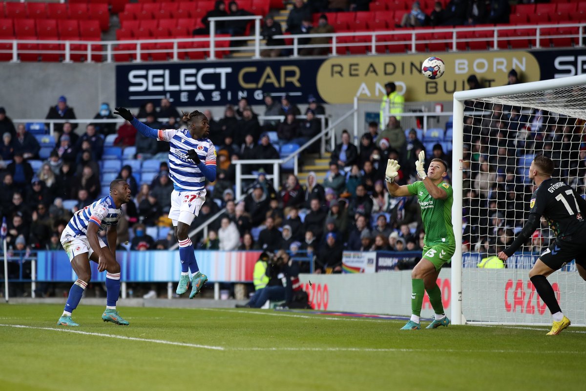 ReadingFC's tweet photo. 20 minutes to go - a first professional goal from Amadou Mbengue has us ahead. π·
Keep going! πͺ
#REACOV | 1-0 https://t.co/TdyXSf4HMv