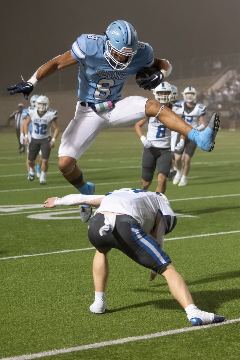 Momma, there goes that man!! #GoCougs #StateBound <a href="/hafford2004/">Tre Hafford</a> <a href="/BallySportsTXHS/">Local Sports High School</a> <a href="/cscougarsports/">China Spring Athletic Booster Club</a> <a href="/CS_Fball/">CS Football</a> <a href="/DavidSmoak/">David Smoak</a> <a href="/TheCoachBeatty/">Tyler Beatty</a> <a href="/Coach_J_Gregory/">Josh Gregory</a> <a href="/dctf/">Dave Campbell's — TexasFootball.com</a> #txhsfb Hey <a href="/espn/">ESPN</a> He’s the real deal!