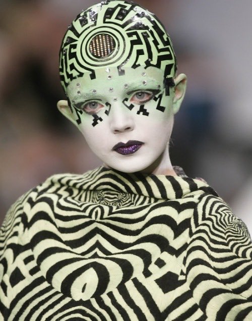 northstardoll's tweet photo. manish arora f/w 2007 https://t.co/TERTt0YrO3