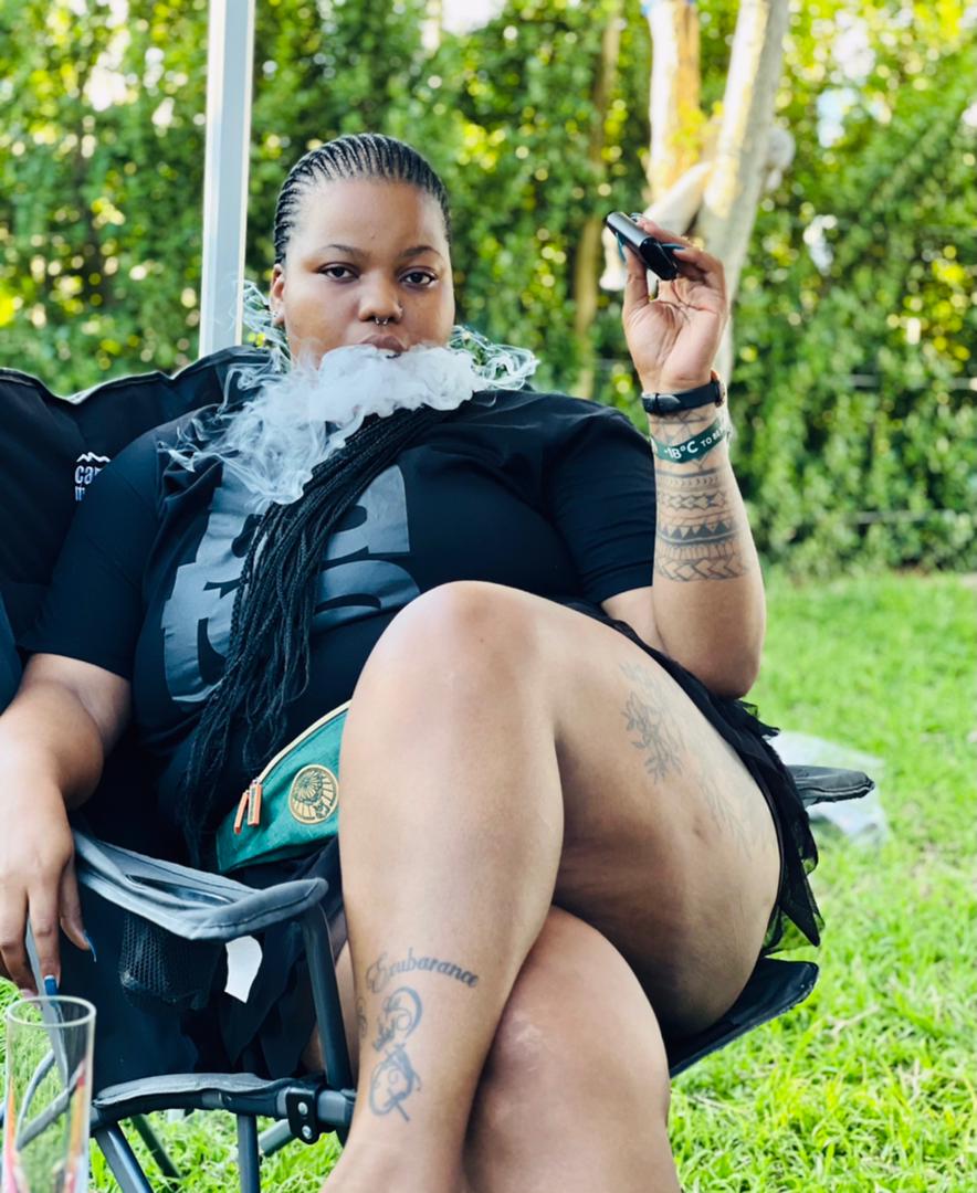 RobustHun's tweet image. The girl with the tattoos 🔥