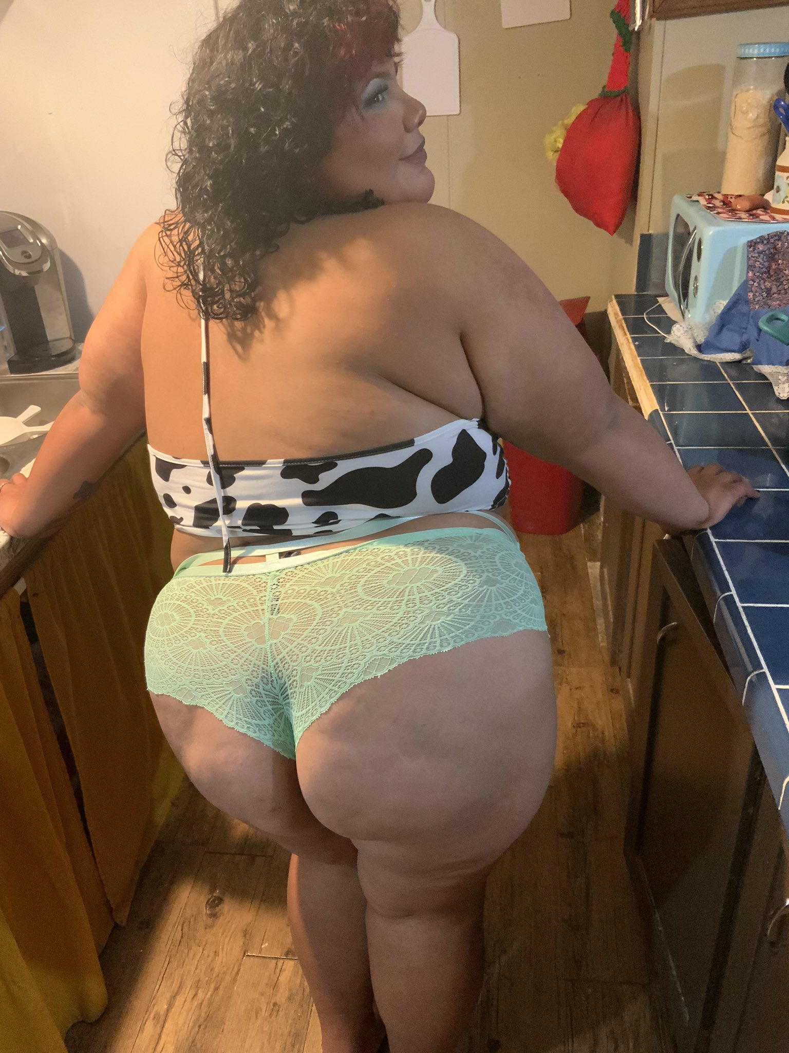 1 pic. BITCH IM A COW🐮 #sellingcontent #bbw https://t.co/K59fqHpEYE