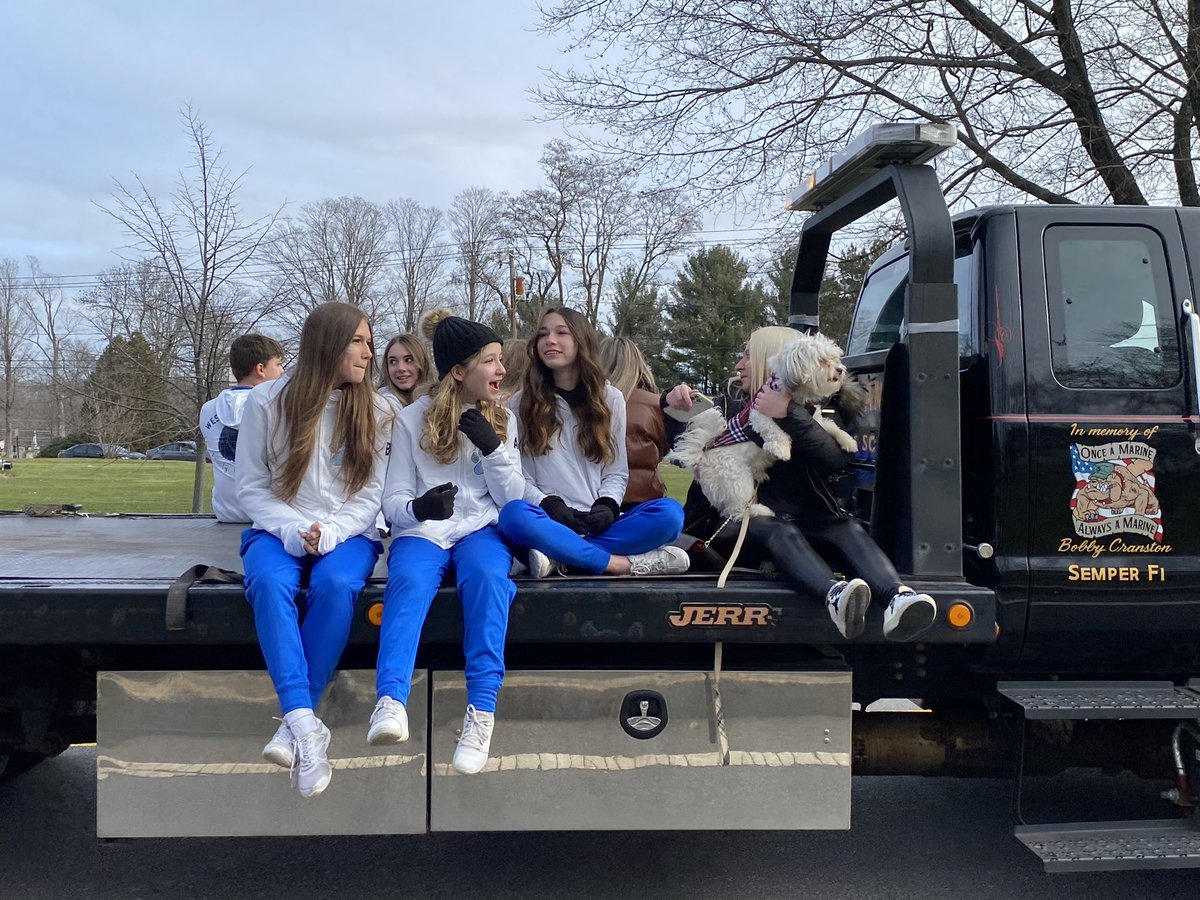 Carol Costello tweet media