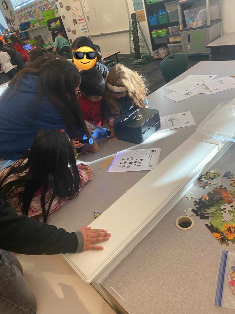 ‼️🚨ALERT ALERT!!! 2nd grade STEM broke out on Friday!  <a href="/breakoutEDU/">Breakout EDU</a> Thanks Ms. Fink for fostering collaboration and critical thinking in your space. It was such a joy to see them work together! <a href="/MiniCougars/">MiniCougars</a>