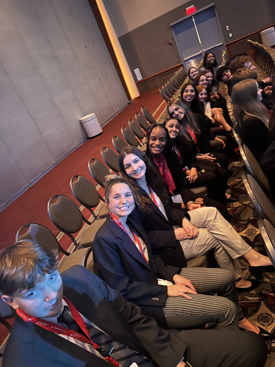 AvonDECA's tweet photo. Representing @IndianaDECA @AvonDECA with some morning yoga before the opening session in Milwaukee!  
#crlc2022
#crlcmke https://t.co/I8CuAqaiK5